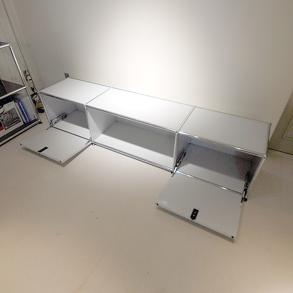 USM HallerTVボード/ライトグレー/両サイド扉